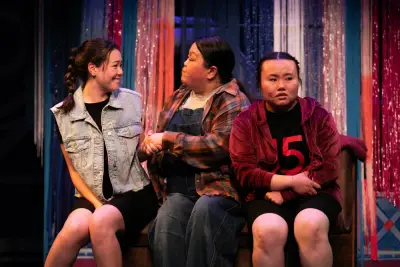 Theater review: The Hmong women are tough and funny in Jungle Theater’s powerful ‘Sixpack’