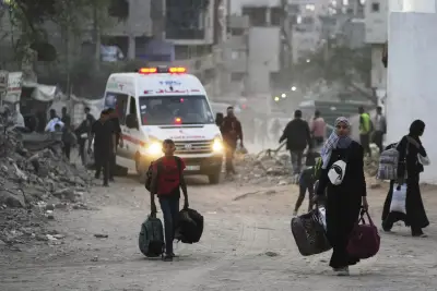 Dozens are killed in overnight airstrikes on southern Gaza city, hospital says