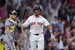 Rafael Devers snaps Red Sox skid with 1st career walk-off HR