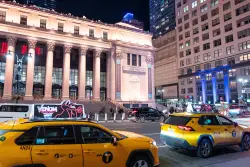 Man taken into custody for stealing taxi, threatening driver in Midtown, NYPD says